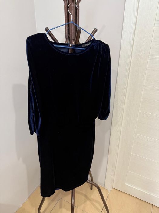 Платья по 5 тысяч