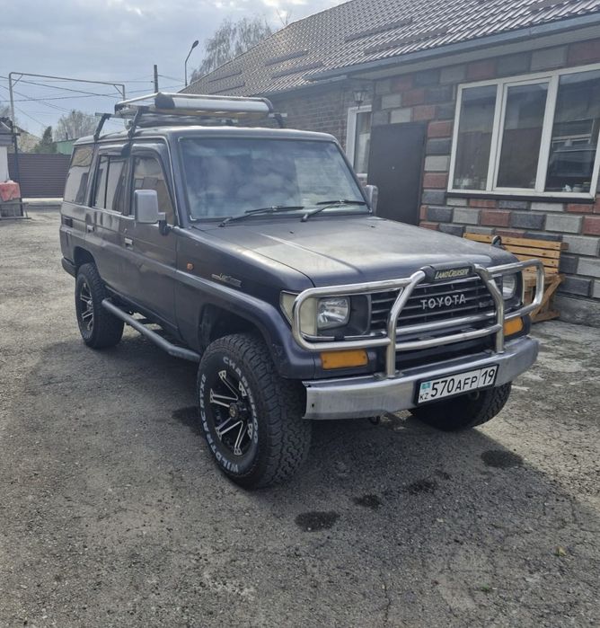 Toyota land cruiser 78