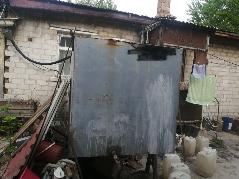 Ёмкость для воды металлическая.