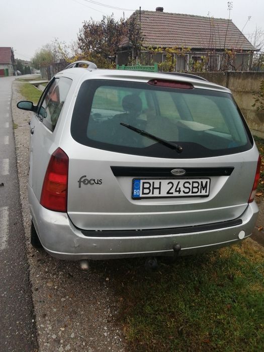 Vând piese ford focus