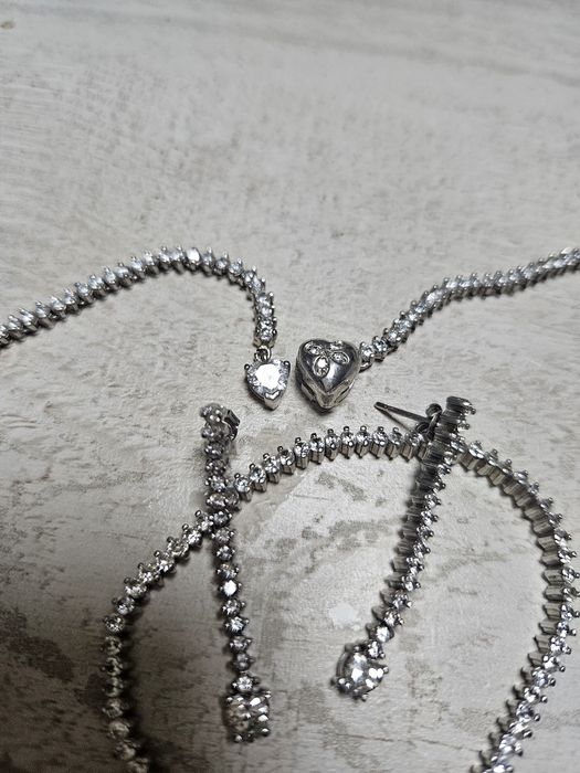 Set argint ,colectie personala ,posibil moisanite