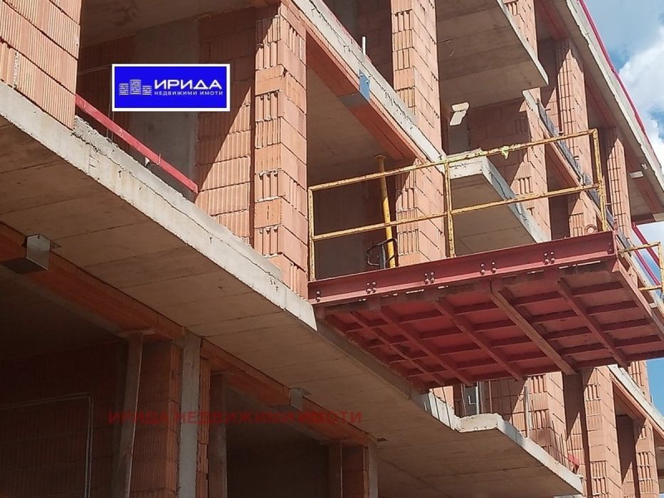 Продава се Тристаен апартамент в София, Горна баня - 119 кв.м за 1158 €/кв.м - Снимка #1