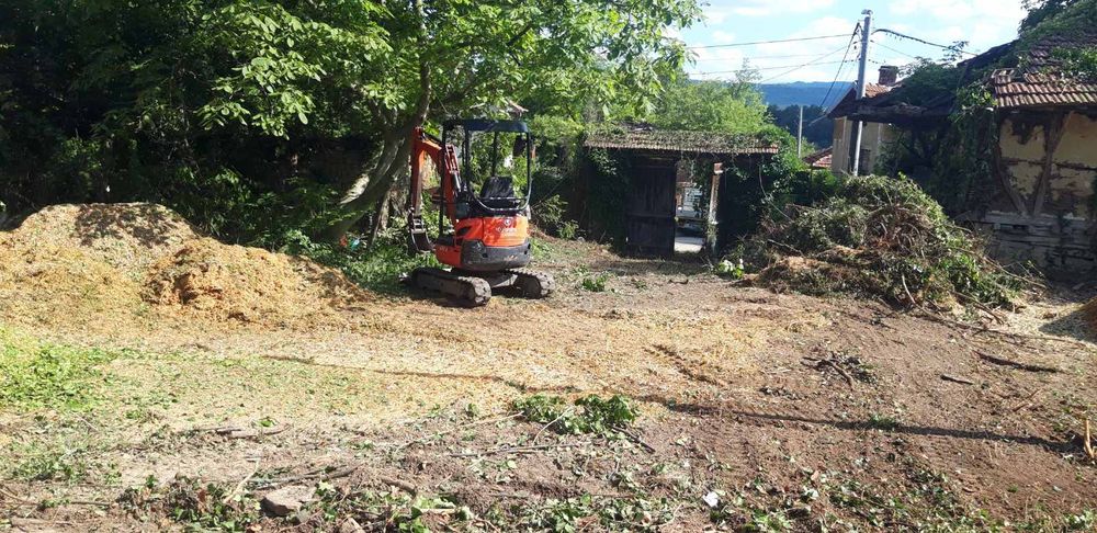 Услуги с мини багер , самосвал , дробилка и вишка.