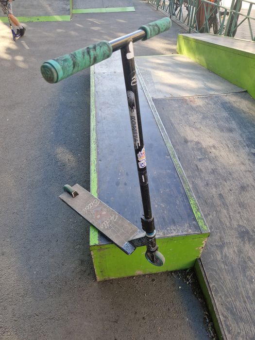 Самокат трюковой