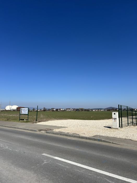 Teren intravilan industrial/comercial - Brasov-Bartolomeu-8112 mp