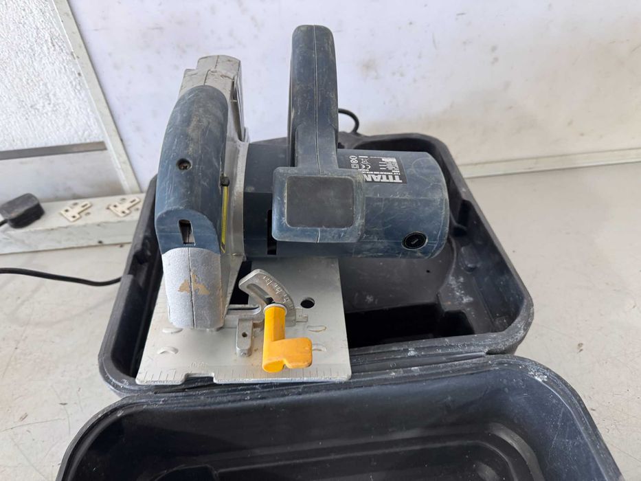 Ръчен жиркуляр - Titan 1400 W