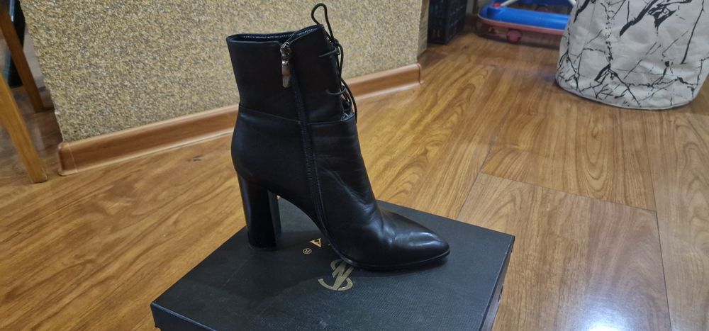 Продам женскую обувь