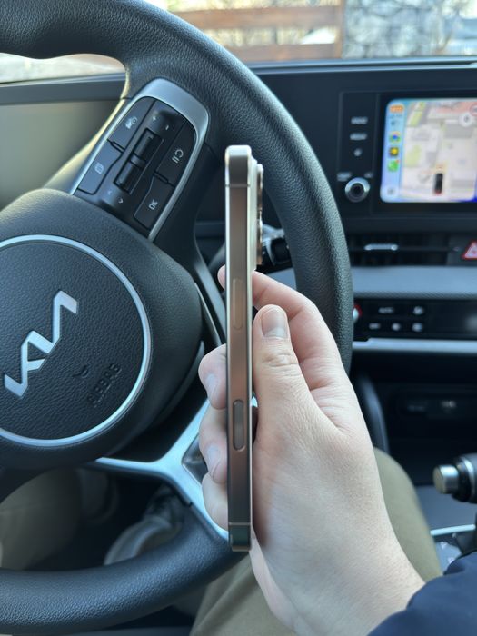 Iphone 16 pro на гарантий айфон 16 про