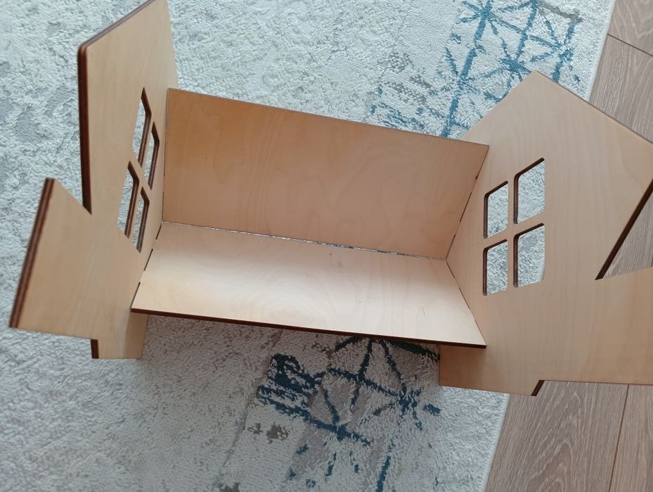 Продам книжную полку