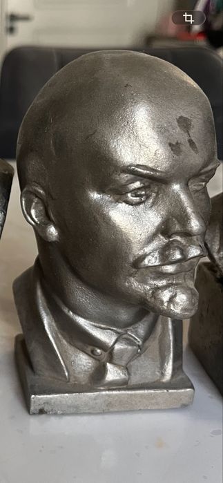 Статуэтки разные, кувшины