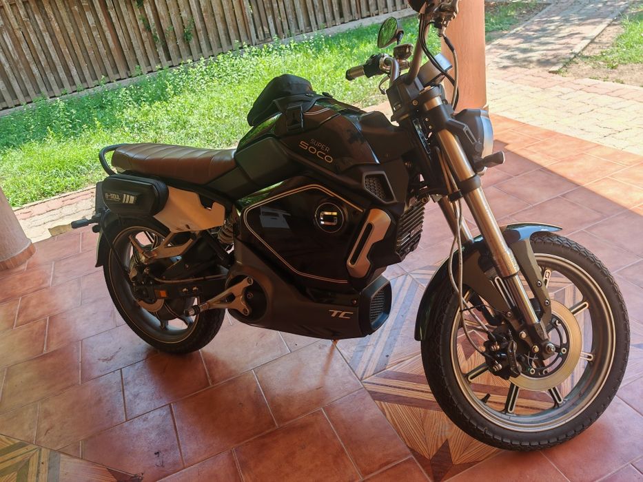 Super Soco TC motocicleta scuter electrica