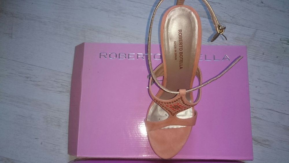 Дамски обувки Roberto Botella
