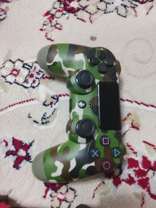 Пс 4 про Соник нету одного провода