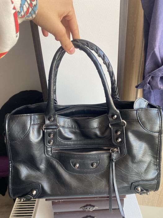 Geanta tip Balenciaga City Bag