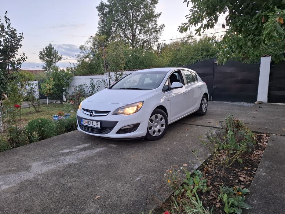 Opel Astra J 1.4 benzină | 2014 | 143.000 km | Euro 5 | Manuală