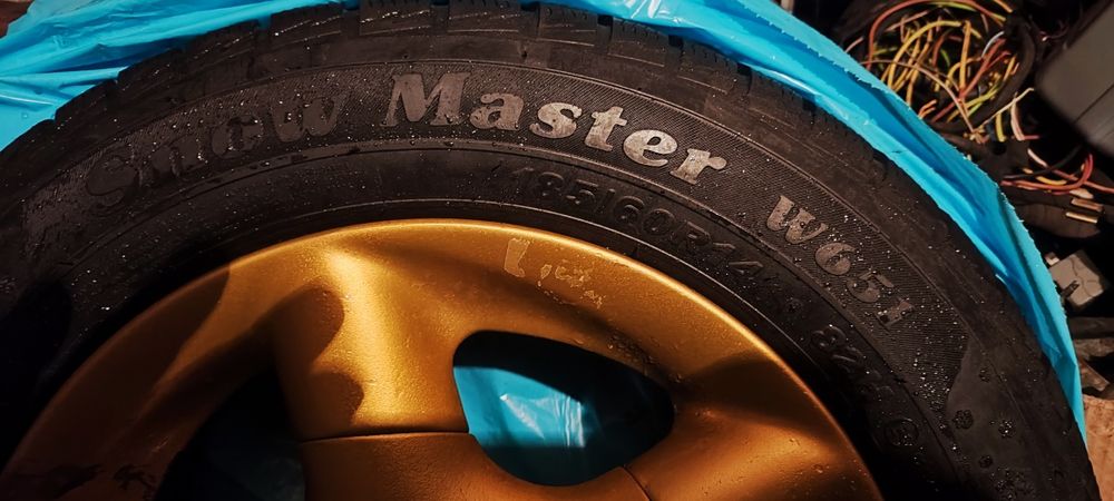 Продавам Джанти с гуми