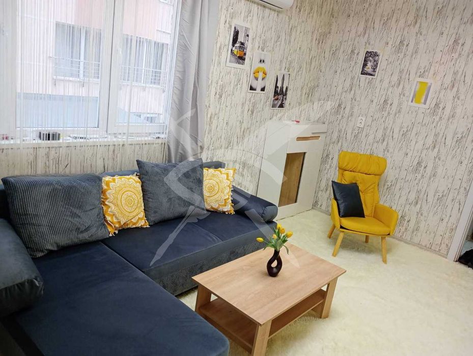 Дава се под наем Двустаен апартамент в София, Иван Вазов - 75 кв.м за 822.63 € - Снимка #2