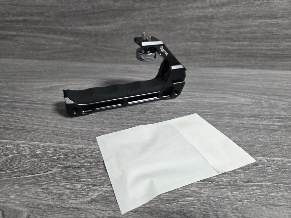 ПРОМО ! SmallRig Горна ръкохватка тип ARRI / фото аксесоар !