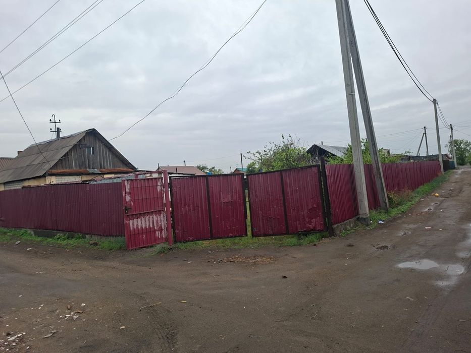 Продам дом на 2 даче
