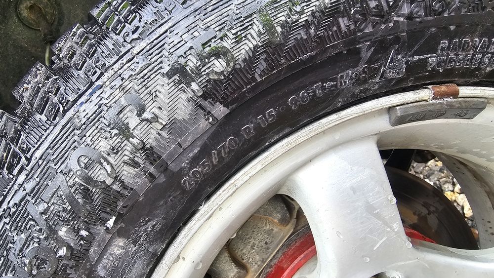 Jante 5x139,7 cu anvelope 205 70 r15  de iarnă