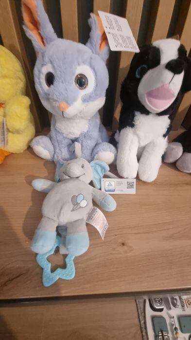 Jucarii plus de vanzare cu eticheta
