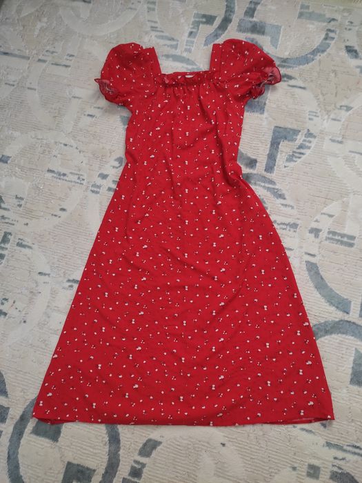 Киимдер сатылады