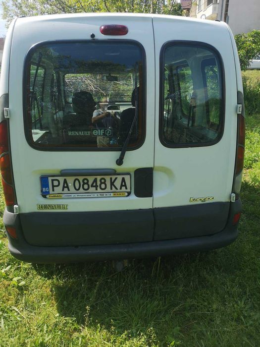Продавам Рено канго