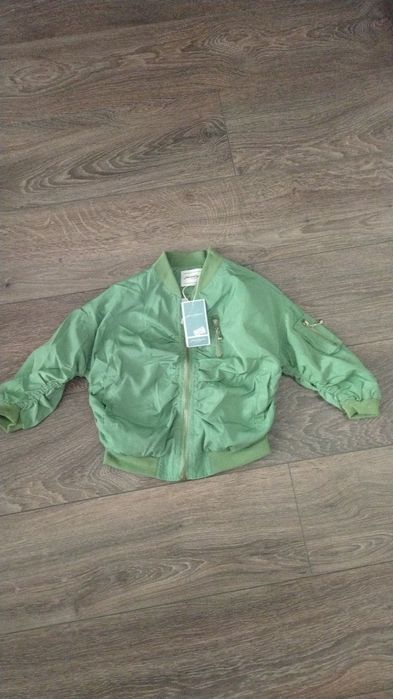 Продам детский куртки осенние