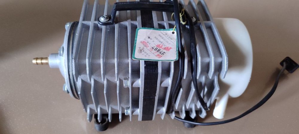 Компрессор продается