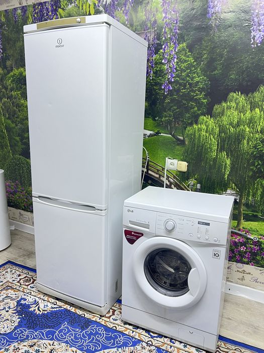 Продам Холодильник с Машинкой