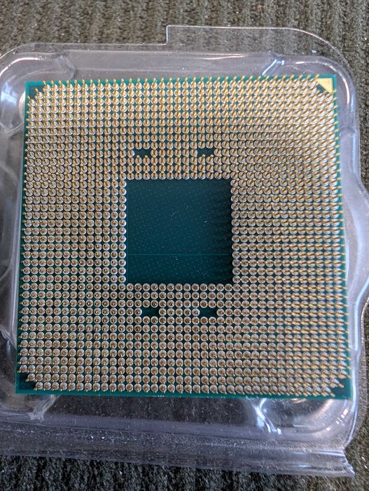 Procesor AMD Ryzen 7 5700X3D tray