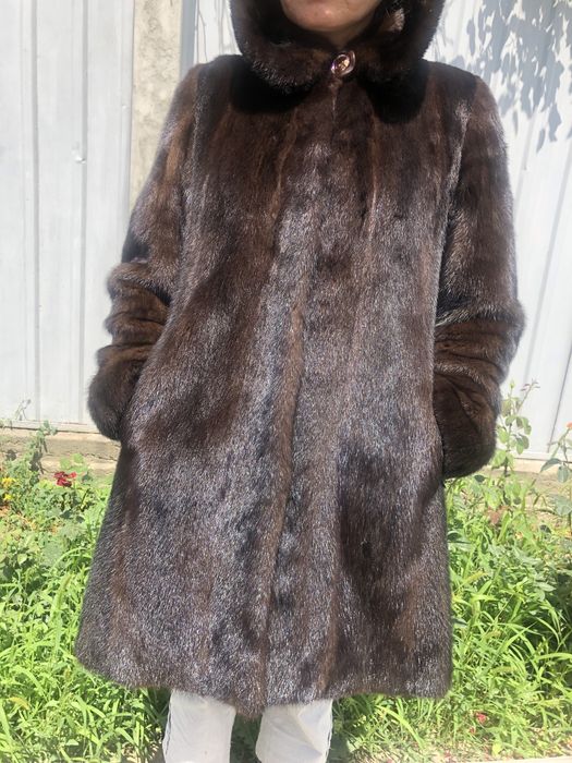 Продам норковую шубу