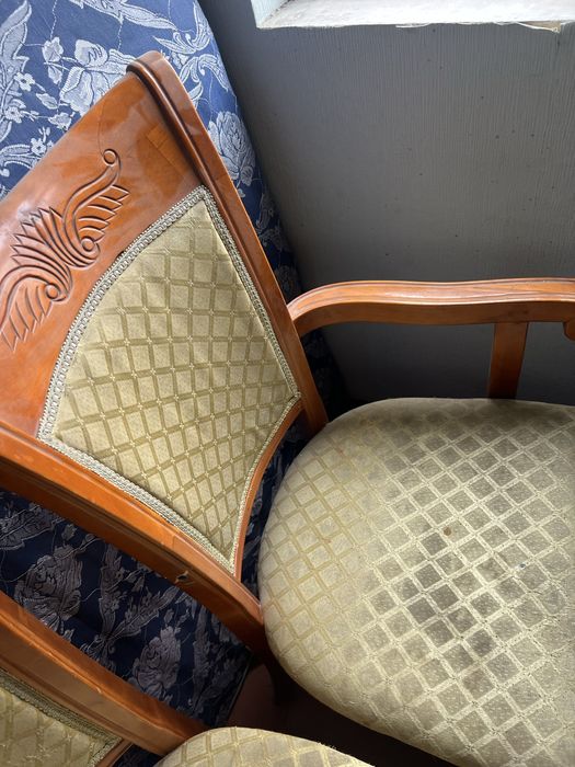 Два стула 6000 б/у