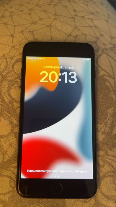 Продавам iPhone 8 Plus 256GB в черен цвят много добро състояние и напълно работещ телефон.