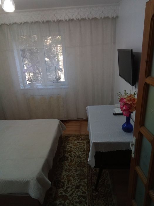 Închiriez apartament cu doua camere
