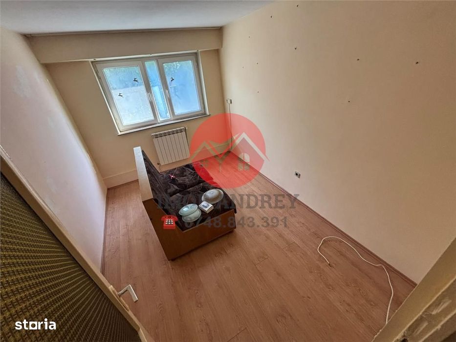 Apartament 3 camere, 66 mp, Vest, Str. Isaccei, 2 bai