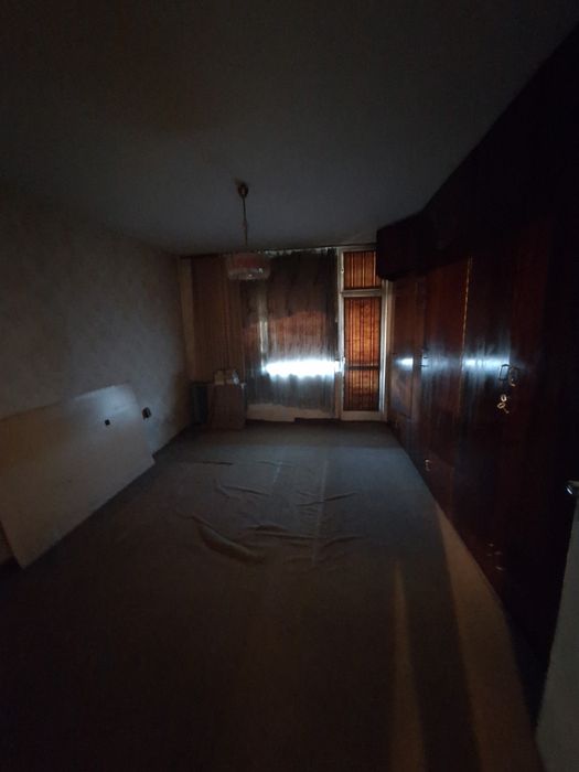 Продава се Четиристаен апартамент в Търговище, Център - 90 кв.м за 923 €/кв.м - Снимка #2