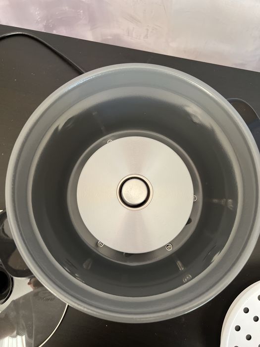 Уред за приготвяне на ориз Russell Hobbs - като нов