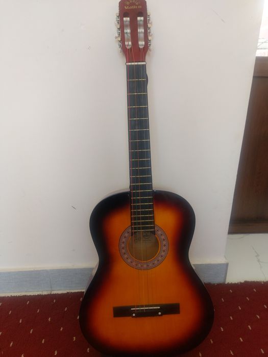 Gitara 40 razmerli