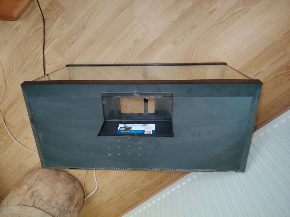 Vând acvariu 110litri