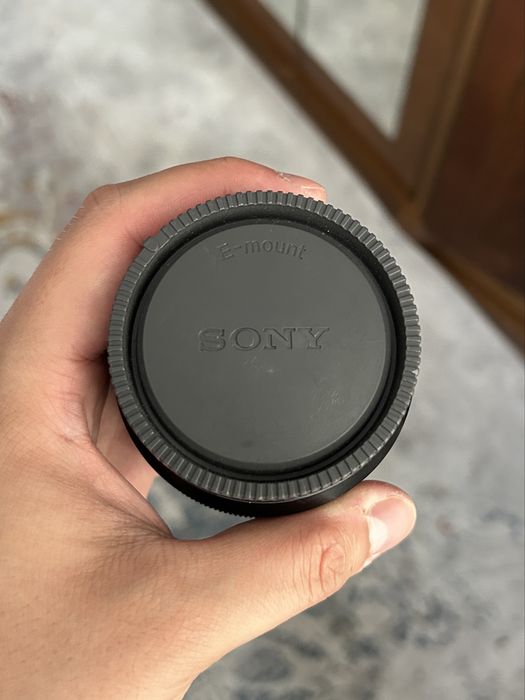 Продается объектив Sony 50mm f/1.8
