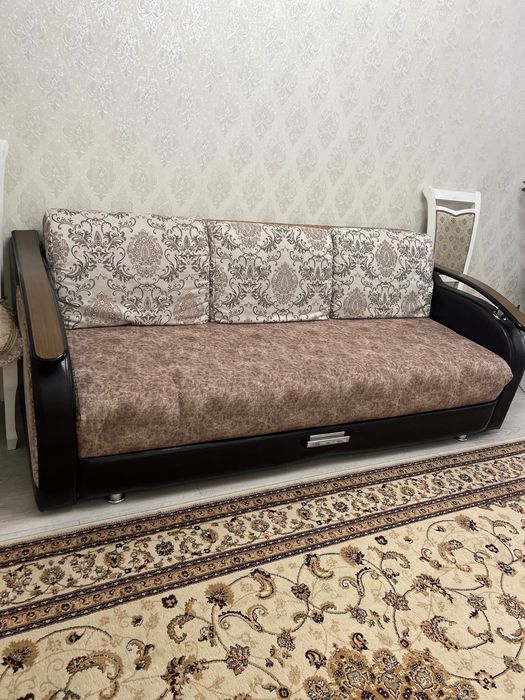 Продам диван в хорошем состоянии!