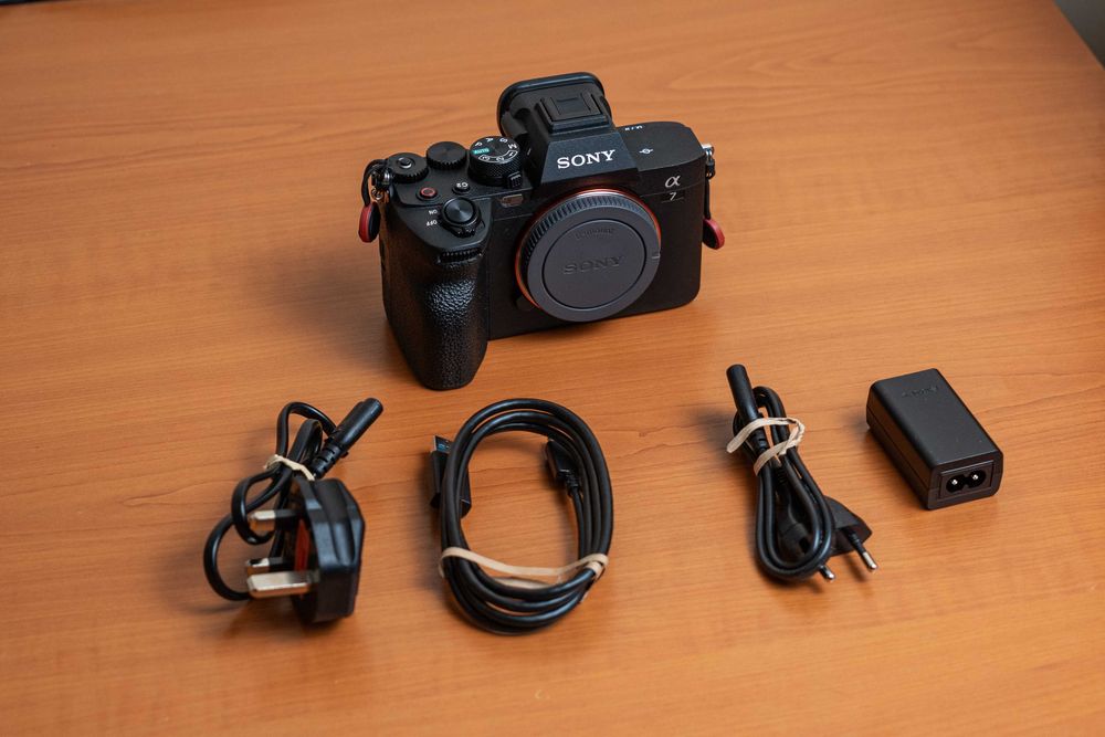 Sony A7IV | 30429 Кадъра | Гаранция