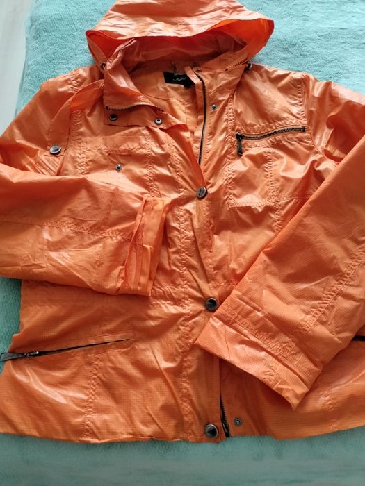 Куртка дождевик на замке