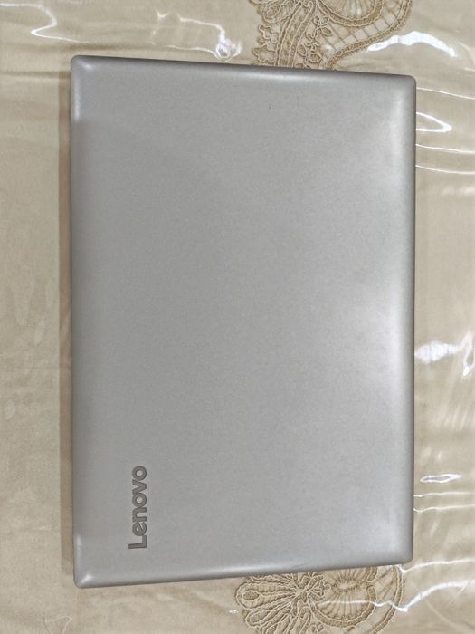 Продаëтся ноутбук "Lenovo"