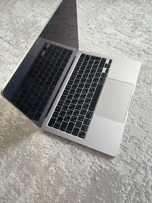 Macbook Air Model M2
