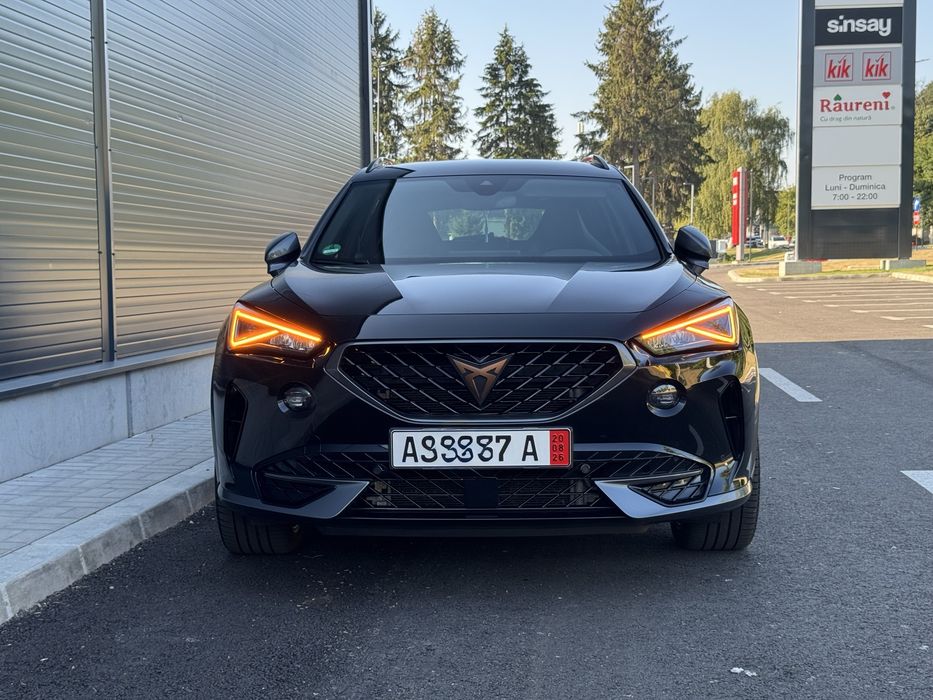 Cupra FormentorI VZ 1.4 E-Hybrid 245 cp 2023 Full Assist Keyless