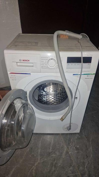 Стиральная Bosch Serie 4