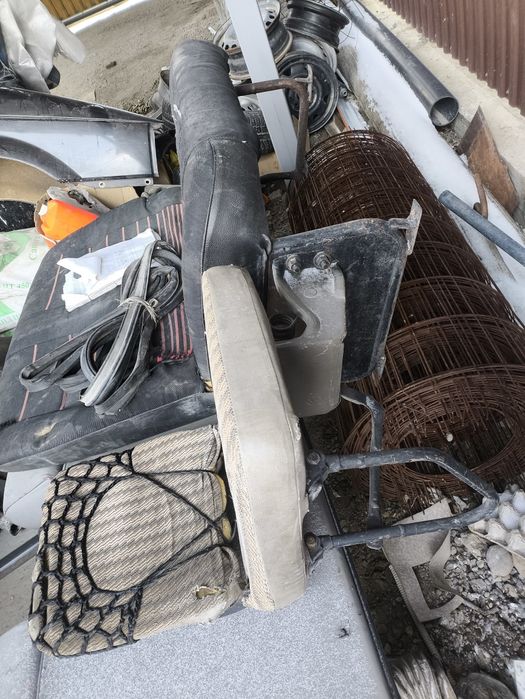 Сиденье двухместное плюс откидывающееся