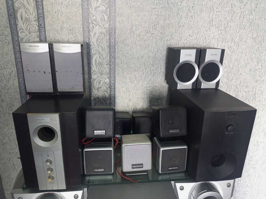 Продам сабвуфер microlab m890.